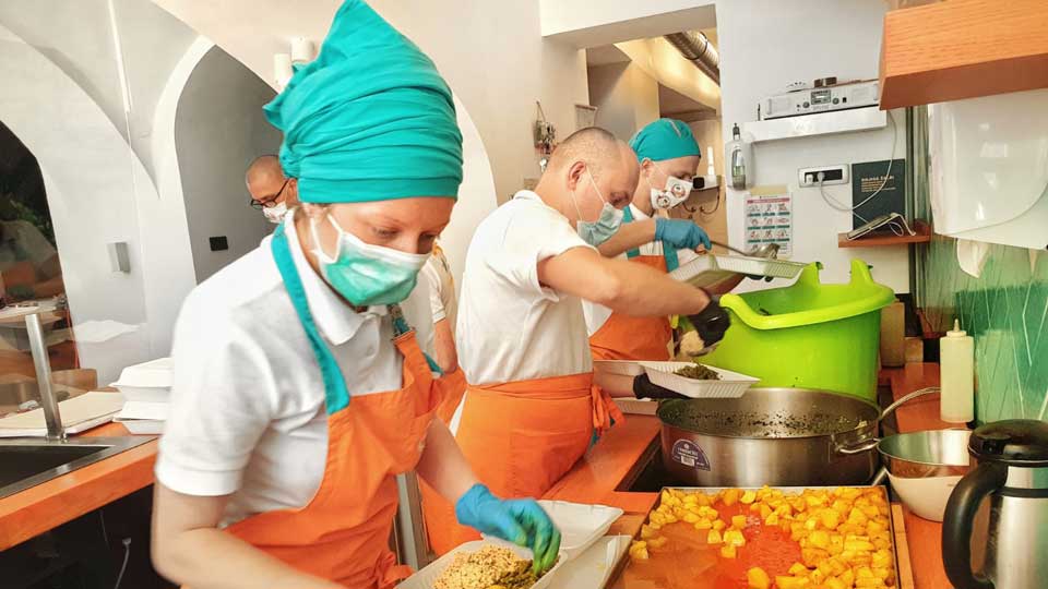 wop blog Altruizam na djelu - restoran OAZA Joyful Kitchen podijelio preko 4000 obroka najpotrebitijim građanima